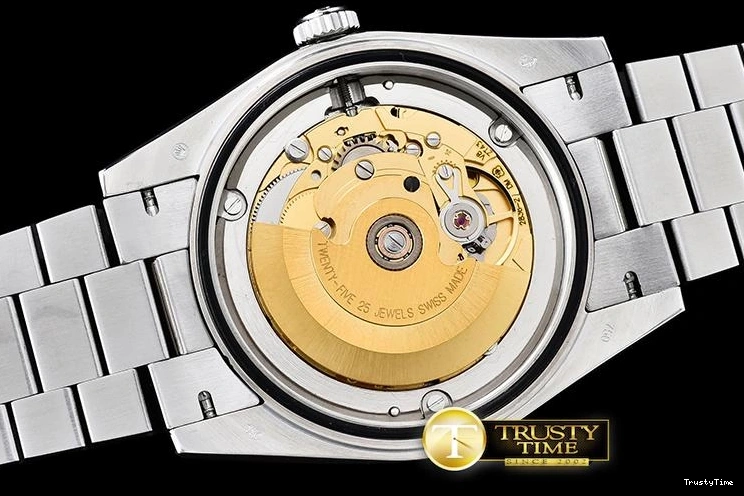 1022 RDD0206E – DayDate Attractive 673